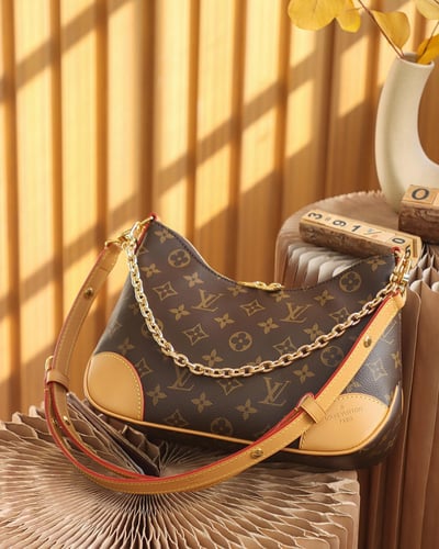 LV BOULOGNE BAG – Natural