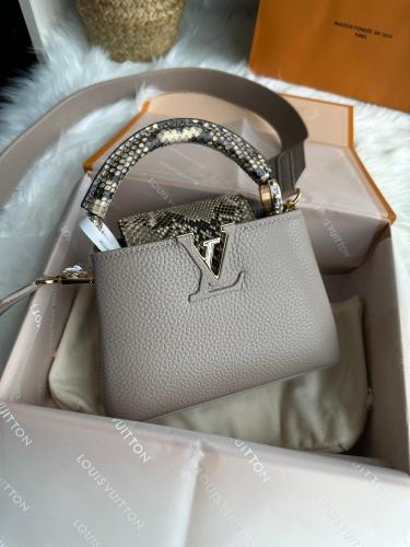 LV capucines