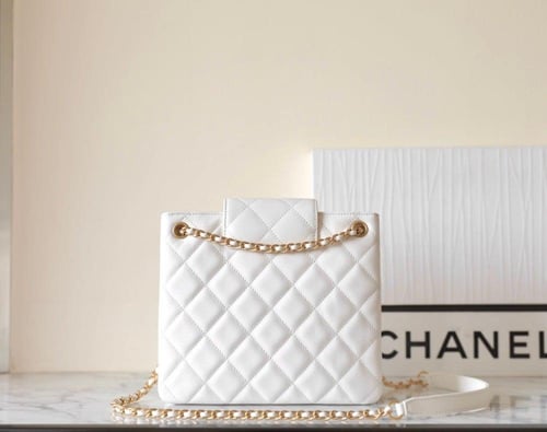 CHANEL Logo bag