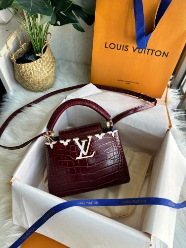 LV capucines