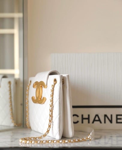 CHANEL Logo bag