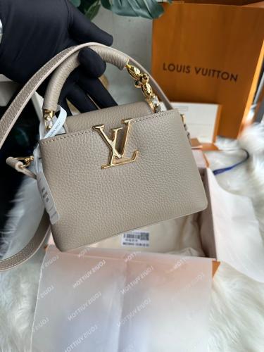LV capucines