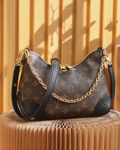 LV BOULOGNE BAG – Natural