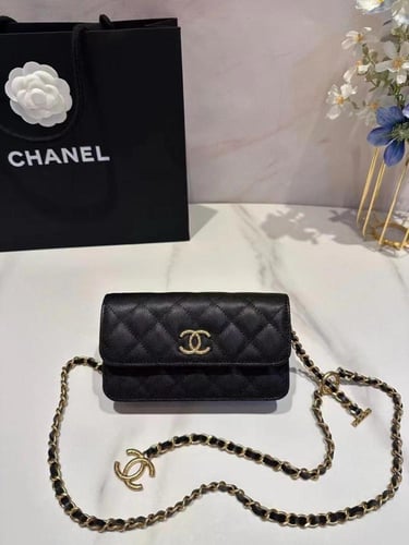 CHANEL Shoulder Bag