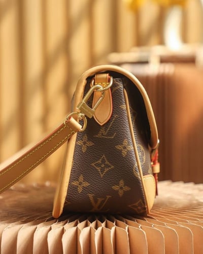 LV DIANE Bag