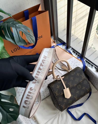 LV Cluny mini Bag