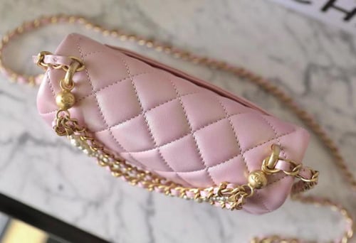 CHANEL pearl flap bag