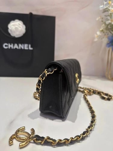 CHANEL Shoulder Bag