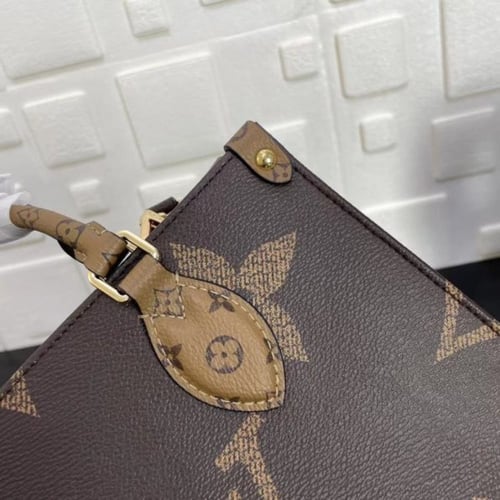 LV ONTHEGO PM TOTE BAG- Monogram