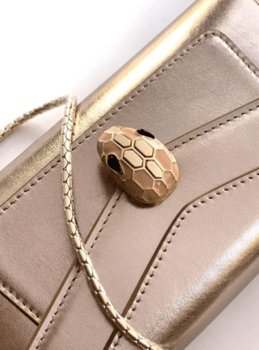 BVLGARI Serpenti Forever Phone Case ذهبي