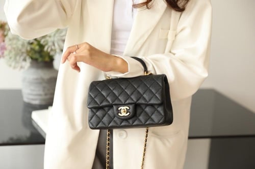 Black Quilted Pearl Crush Gold Ball Flap Bag