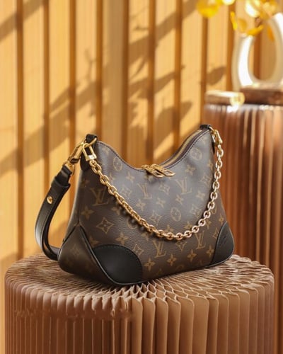 LV BOULOGNE BAG – Natural