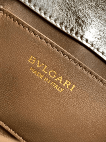 BVLGARI Serpenti Forever Phone Case فضي