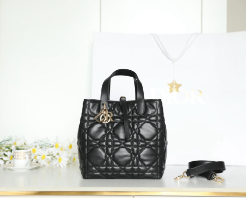 ديور Toujours مقاس 23cm