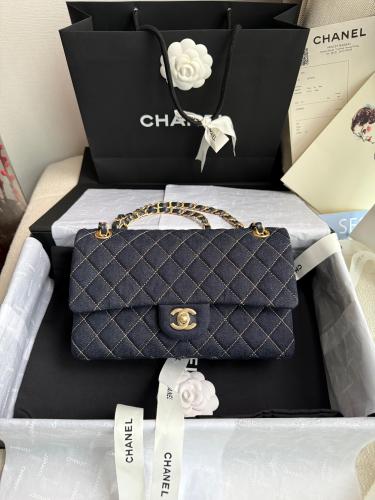 CHANEL Classic flap Bag