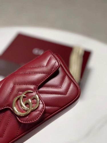 GG Marmont matelassé leather super mini bag