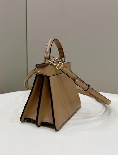 FENDI PEEKABOO ISeeU