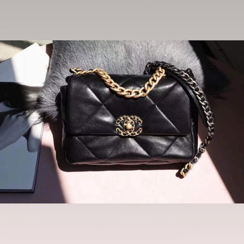 CHANEL 19 HANDBAG – Black - 26 سم