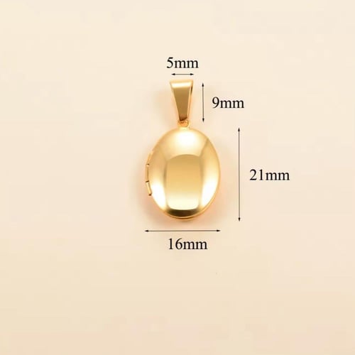 قلادة الأحرف ذهبي