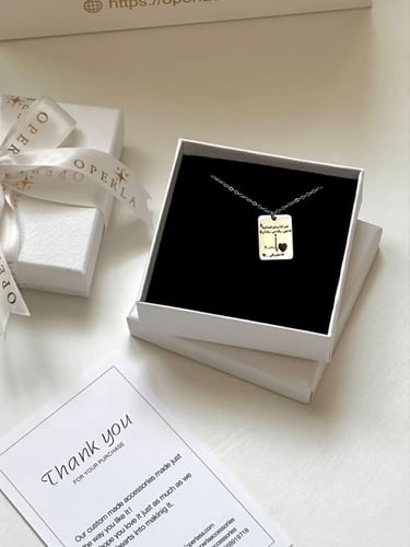 قلادة مستطيلة كتابة حسب الطلب -ذهبي - فضي
