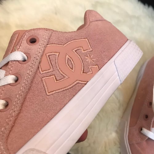 شوز ماركة Chelsea Se DC