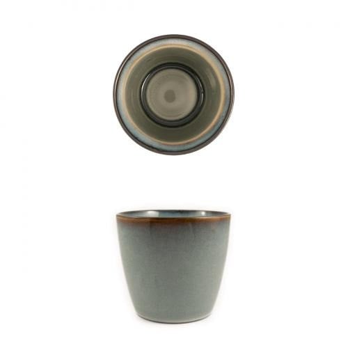 كوب فخار رمادي متداخل مع ازرق بحواف بني