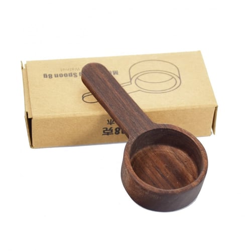 ملعقة خشبية