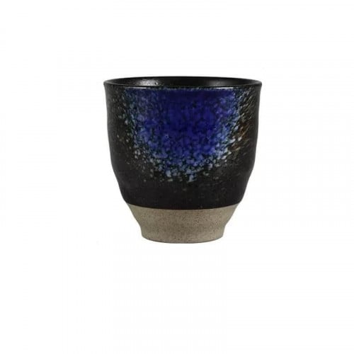 كوب فخار أسود بقاعدة رمادي وطبعة زرقاء