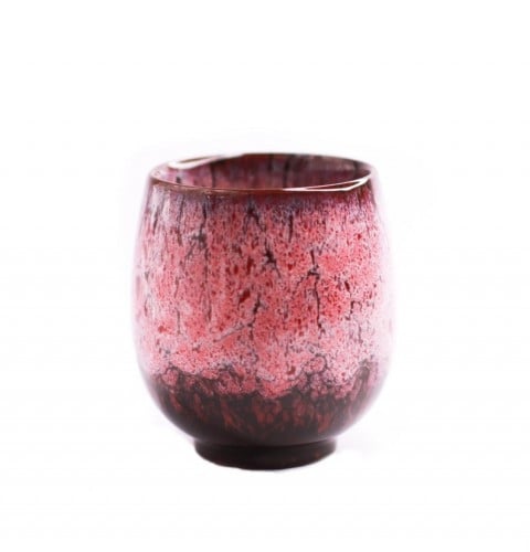 كوب فخاري وردي مدموج بأحمر وأسود