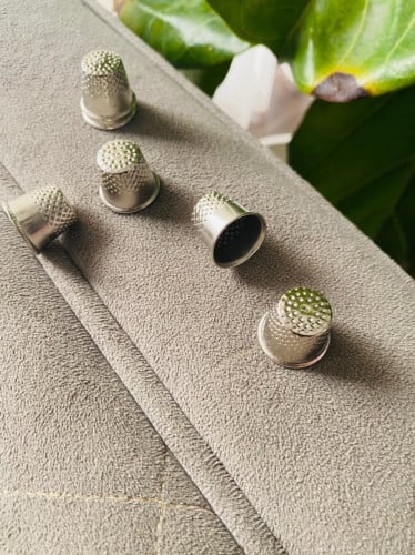 حامي من الأبرة حديد