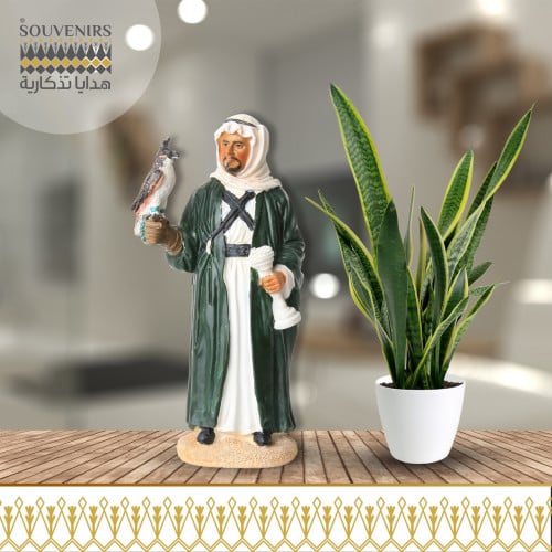 مجسم الصقار (كبير)