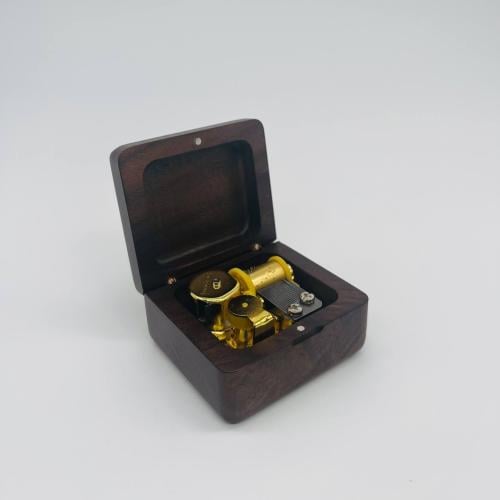 توزيعات صندوق موسيقى اليوم الوطني -(خشب الجوز) -غا...