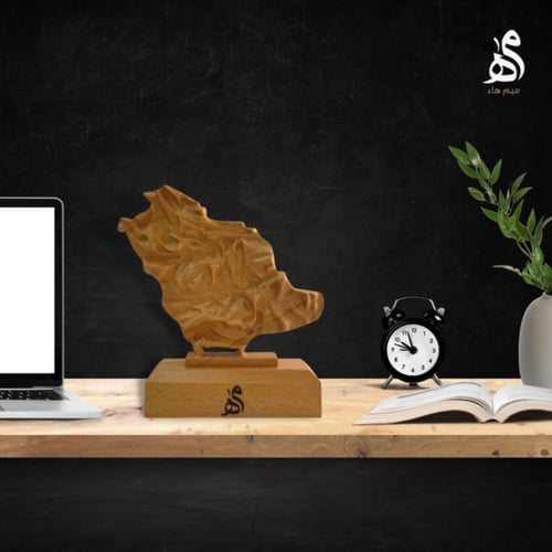 منحوتة خشبية للمملكة ثلاثية الأبعاد