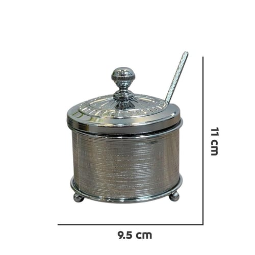 سكرية مع ملعقة