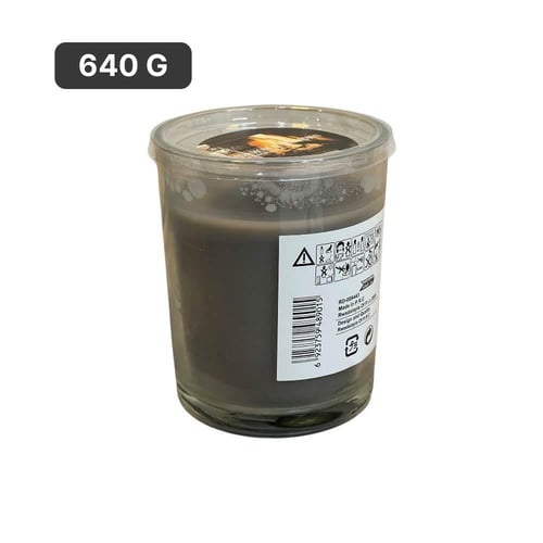 شموع معطرة كبيرة في كأس