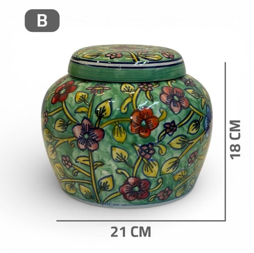 علبة مشجرة أخضر