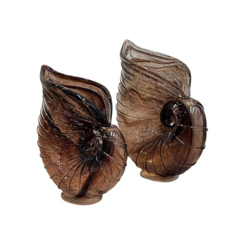 فازة زجاج بني