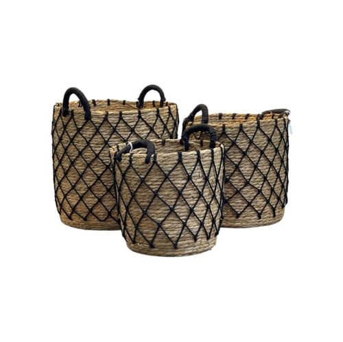 سلة خوص مع شبك حبال