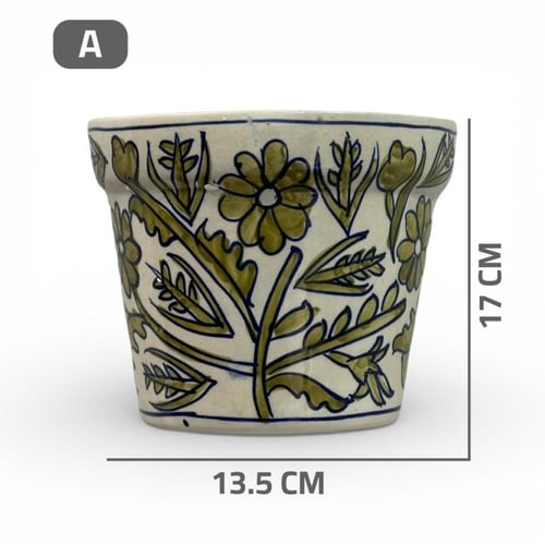 فازة خزف جدارية