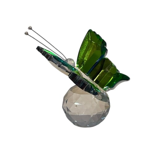 فراشة زجاجية