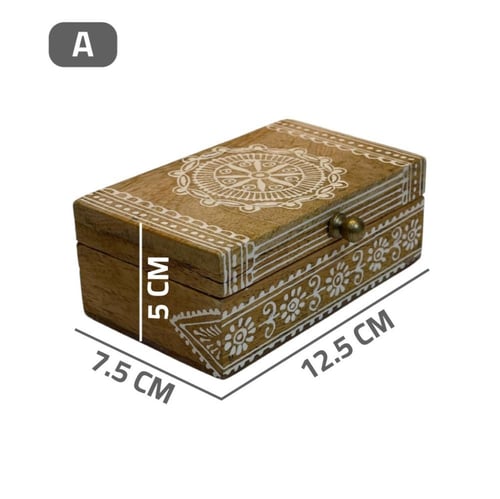 صندوق خشب نقشة بيضاء