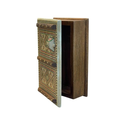 صندوق شكل باب تراثي