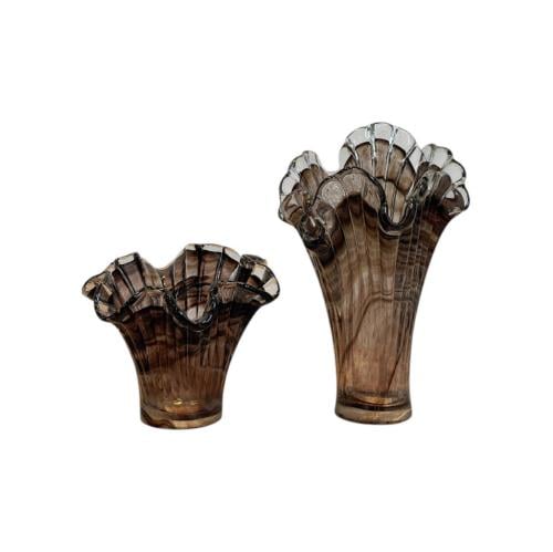 فازة زجاج بني