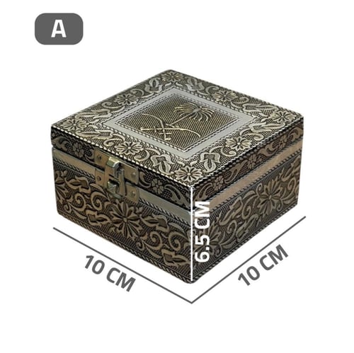 صندوق تراثي نحاس وحشب مربع