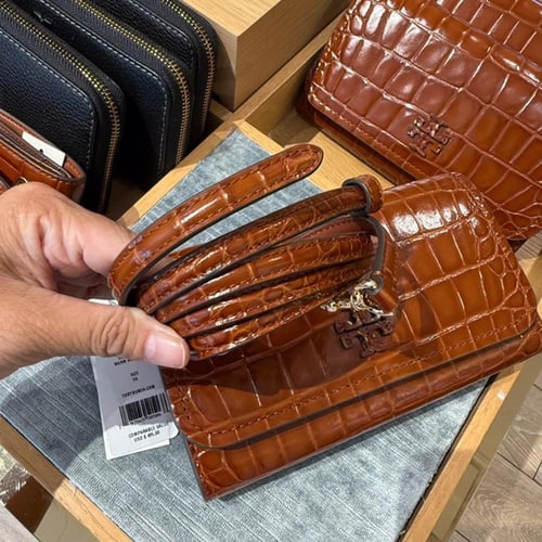 Thea Flat Wallet Crossbody