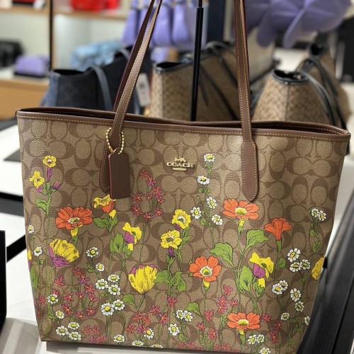City Tote In Signature Canvas With Floral Print