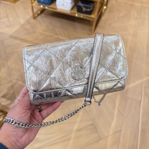 Willa Metallic Chain Wallet Crossbody Clutch Bag