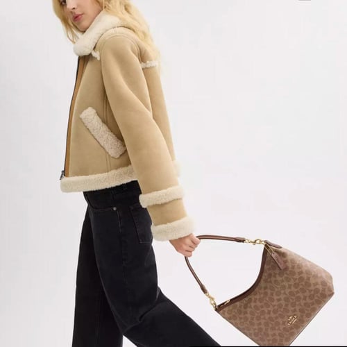 Laurel Shoulder Bag In Signature Canvas