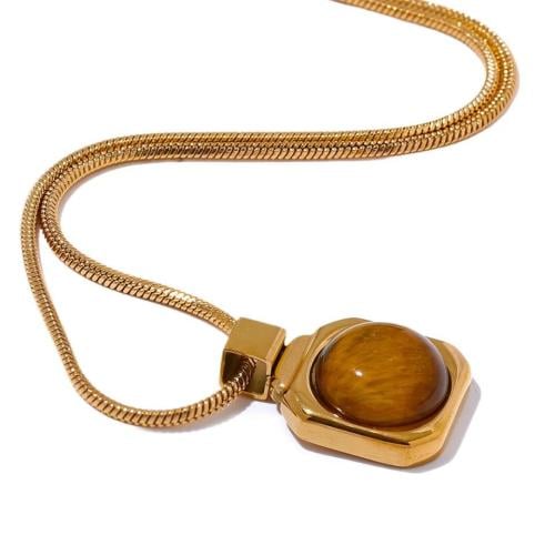 قلادة عين النمر