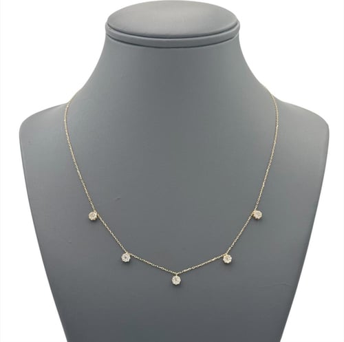 تشوكر ذهب عيار 18 تصميم الماس الوزن : 1.2g